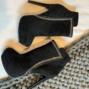 Olivia Miller - NWOT